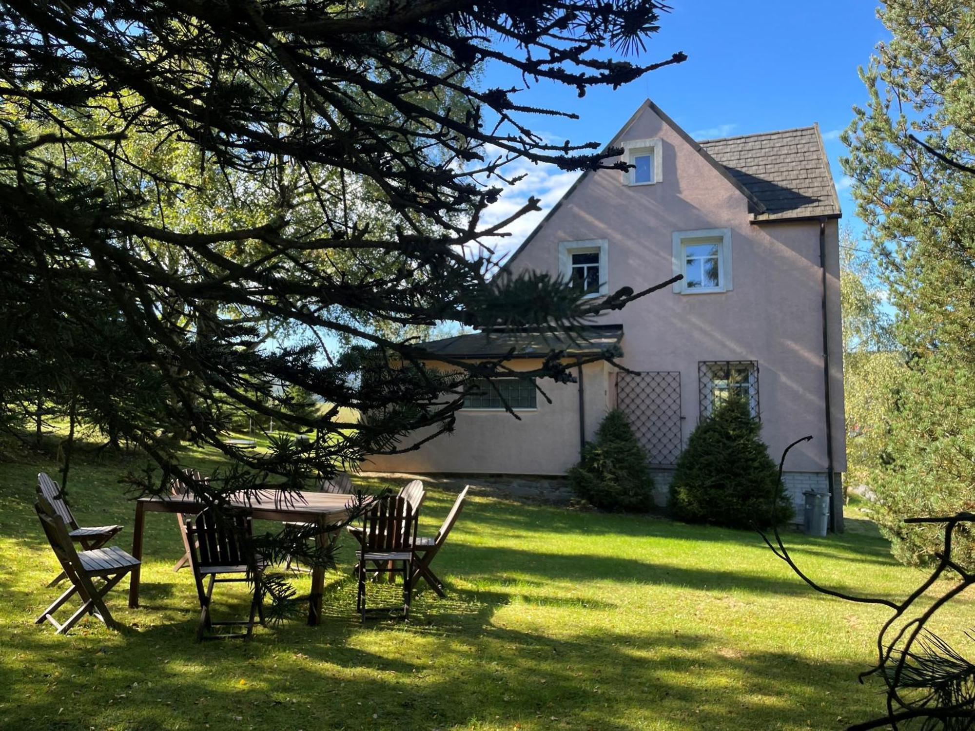 K Zastavce 557 Villa Kovářská Exterior foto